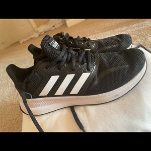Adidas gently used sneakers!
